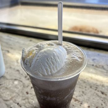 Soda Jerks - ice cream in a plastic cup - Ice Cream & Frozen Yogurt Near Me - Santa Monica, California Soda Jerks - ice cream in a plastic cup - Ice Cream & Frozen Yogurt Near Me - Santa Monica, California