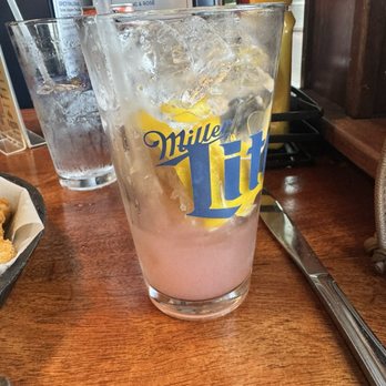 The Waterfront Pub and Grill - Raspberry lemonade - Pubs Near Me - Delavan, Wisconsin