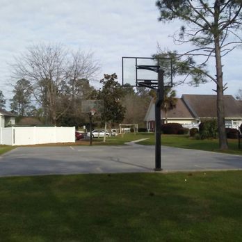 Ashton Crossing - Basketball court - Apartments Near Me - Moultrie, Georgia