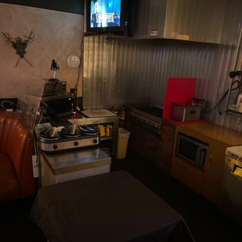 Crest Lounge - Kitchen? - Lounges Near Me - Temple City, California
