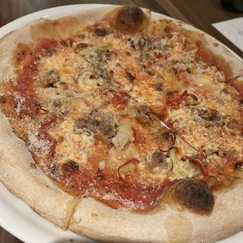 Sixty Vines - Spicy Sausage Pizza - New American Near Me - Reston, Virginia Sixty Vines - Spicy Sausage Pizza - New American Near Me - Reston, Virginia