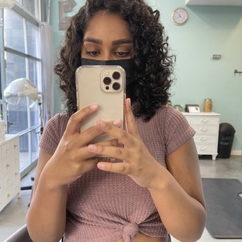 By Shawntá Johns - Hair Stylists Near Me - Long Beach, California By Shawntá Johns - Hair Stylists Near Me - Long Beach, California