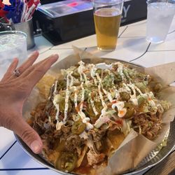 Bar Fly - Sweet chili chicken nachos