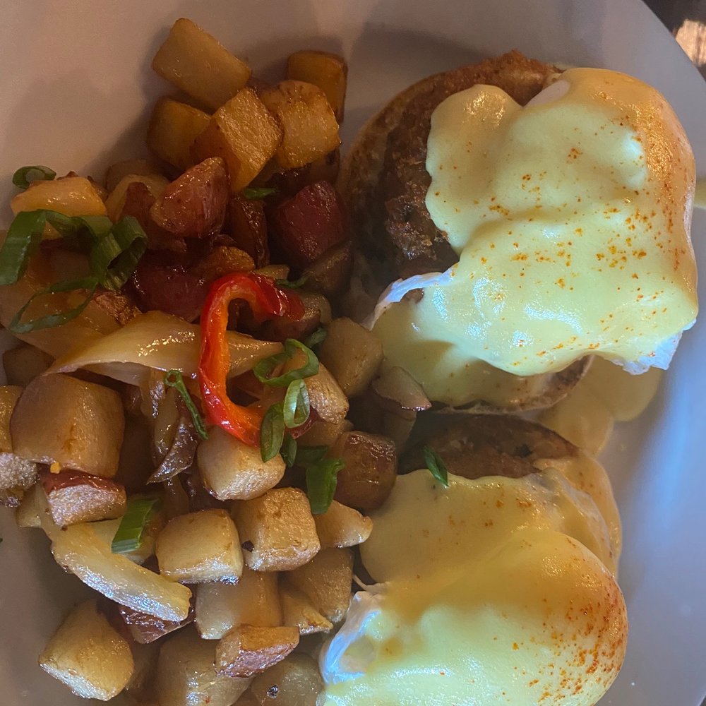 The Toast - Crab cake eggs Benedict - Salad Near Me - Surprise, Arizona The Toast - Crab cake eggs Benedict - Salad Near Me - Surprise, Arizona