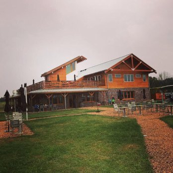 Chrysalis Vineyards - Wine Tasting Room Near Me - Middleburg, Virginia