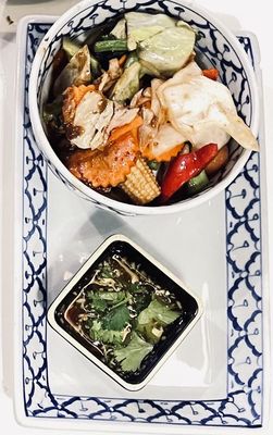 Charm Thai Bistro by null