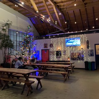 Standard Deviant Brewing - Breweries Near Me - San Francisco, California
