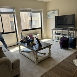 Chateau La Jolla - One bedroom