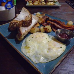 Traditional w/over easy eggs