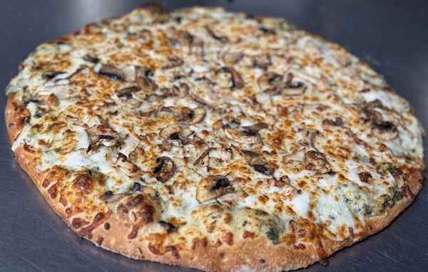 Crazy Tomato Pizza by null