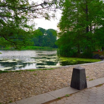 Harlem Meer - Enjoy a walk - Parks Near Me - New York, New York