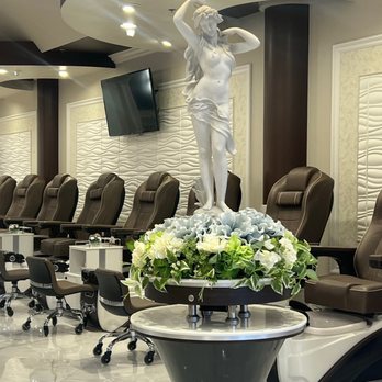 La Belle Nail Spa - Nail Salons Near Me - Las Vegas, Nevada