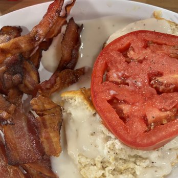 Dottie's Kitchen - Breakfast & Brunch Near Me - Helen, Georgia