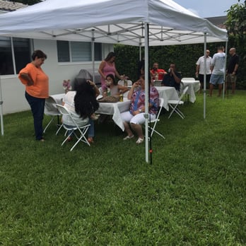 Just Bounce Miami - 10x20 tent. So clean and perfect for our event. - Bounce House Rentals Near Me Just Bounce Miami - 10x20 tent. So clean and perfect for our event. - Bounce House Rentals Near Me