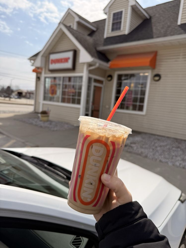 Dunkin' Logo