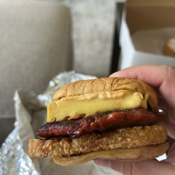 Kasama - Longanisa, egg, hashbrown, cheese sandwich - Filipino Near Me - Chicago, Illinois Kasama - Longanisa, egg, hashbrown, cheese sandwich - Filipino Near Me - Chicago, Illinois