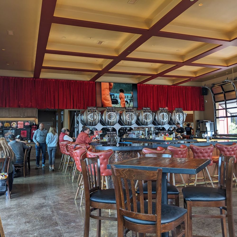 Paso Robles Brewing - Interior - Breweries Near Me - San Luis Obispo, California