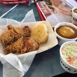 2 legs mashed potatoes and coleslaw