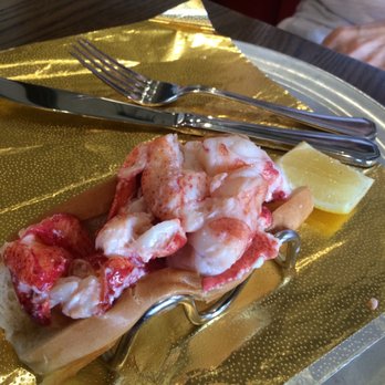 The Rex Burger & Lobster - Lobster roll - American Near Me - Mineola, New York The Rex Burger & Lobster - Lobster roll - American Near Me - Mineola, New York