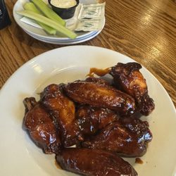 Jumbo Bone-In Wings