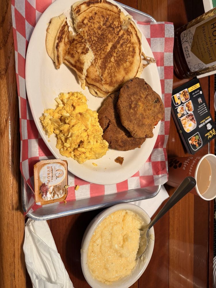 Food from Soul Food To The Bone