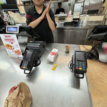 Wienerschnitzel - Me explaining everything to "Anna", the "crew manager" and getting NOWHERE!!! - Hot Dogs Near Me - Las Vegas, Nevada Wienerschnitzel - Me explaining everything to "Anna", the "crew manager" and getting NOWHERE!!! - Hot Dogs Near Me - Las Vegas, Nevada