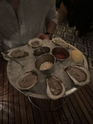 L & E Oyster Bar by null L & E Oyster Bar by null