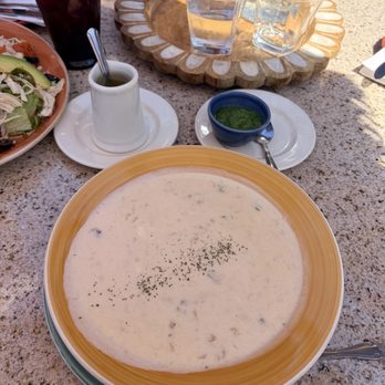 Copacabana Cafe - Clam chowder - Spanish Near Me - Seattle, Washington