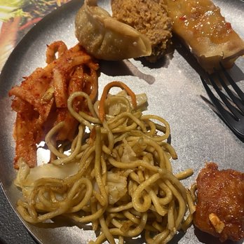 Moohan Korean BBQ - Some buffet items. Spring roll, dumplings, fried chicken, kimchi and more - Korean Near Me - Los Angeles, California