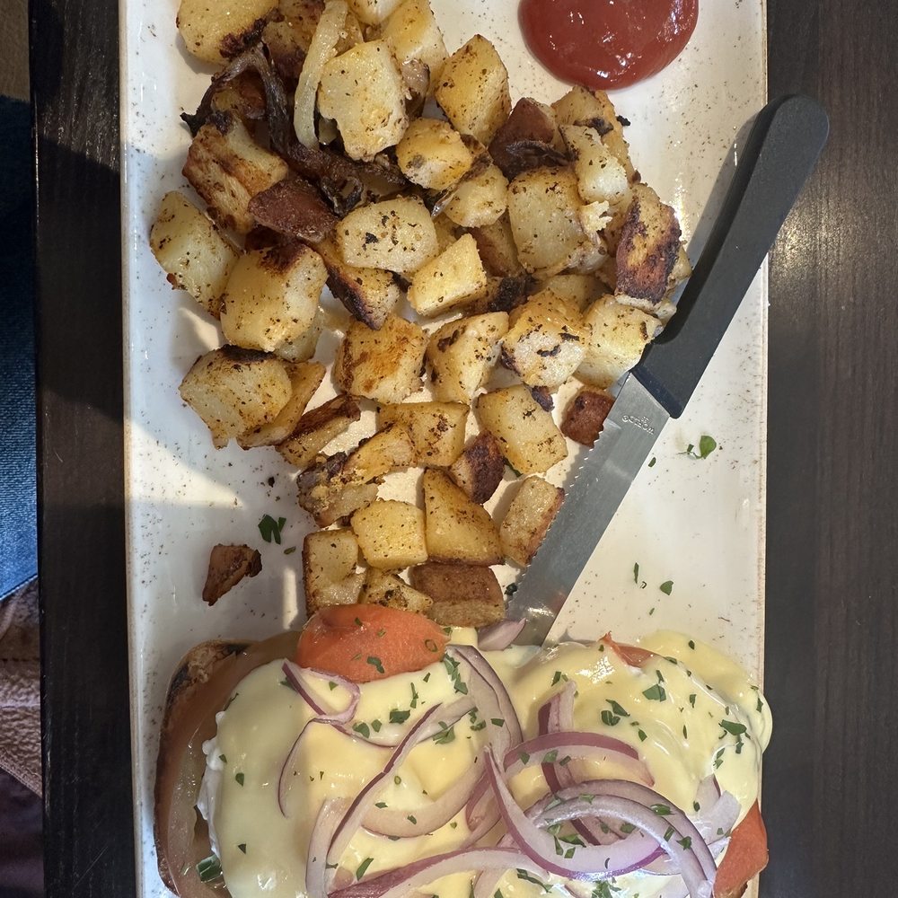 First Watch - Smoked Salmon Benedict  Sub fresh seasoned potatoes - Breakfast & Brunch Near Me - Montgomeryville, Pennsylvania