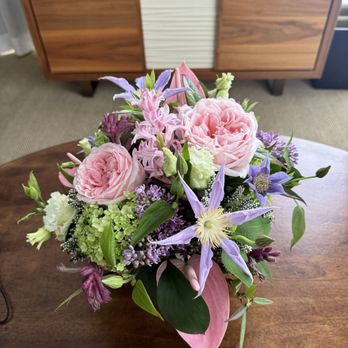Gentle Beast Flower - Florists Near Me - Honolulu, Hawaii