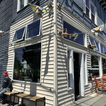 Mabel - Outside - Coffee & Tea Near Me - Seattle, Washington Mabel - Outside - Coffee & Tea Near Me - Seattle, Washington