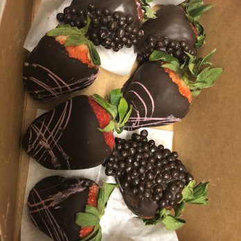 Amour Wholesale Bakery - Chocolate strawberries - Bakeries Near Me - Belmont, California Amour Wholesale Bakery - Chocolate strawberries - Bakeries Near Me - Belmont, California