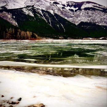 Beamer’s Coffee Bar - Heart Mountain area just down the road from Canmore (Exshaw) - Coffee & Tea Near Me - Canmore, Alberta
