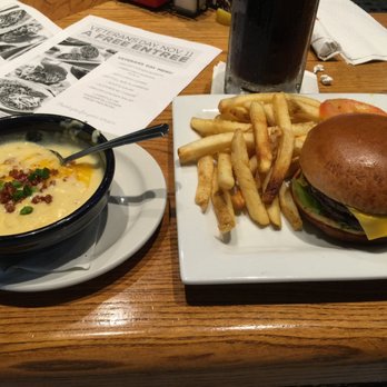 Chili's - American Near Me - Roseville, California