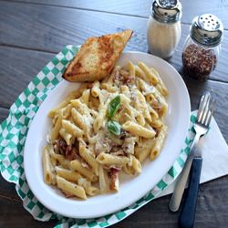 Sissios Pizza & Puffio - Cloud Nine Pasta
