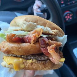 Taber's Lakeside Stand - Rodeo burger with onion ring instead of smothered onion.