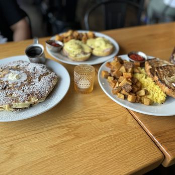 Makmak Eatery - Breakfast & Brunch Near Me - Cranston, Rhode Island Makmak Eatery - Breakfast & Brunch Near Me - Cranston, Rhode Island