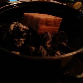 St Veronus Cafe & Taproom - Pei mussels - Belgian Near Me - Peterborough, Ontario St Veronus Cafe & Taproom - Pei mussels - Belgian Near Me - Peterborough, Ontario