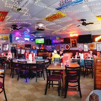 Buster's Place - Restaurant - Burgers Near Me - Murfreesboro, Tennessee