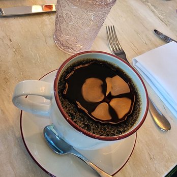 Hotel Genevieve - Coffee at Rosettes - Wine Bars Near Me - Louisville, Kentucky
