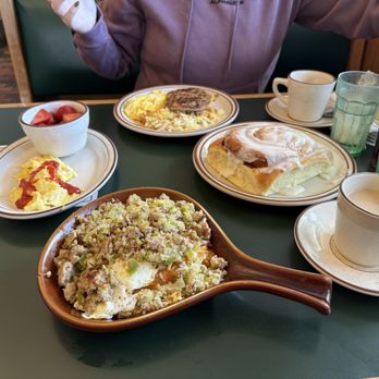 Granny’s Family Dining - Farmers favorite and a sweet roll - New American Near Me - Cody, Wyoming Granny’s Family Dining - Farmers favorite and a sweet roll - New American Near Me - Cody, Wyoming