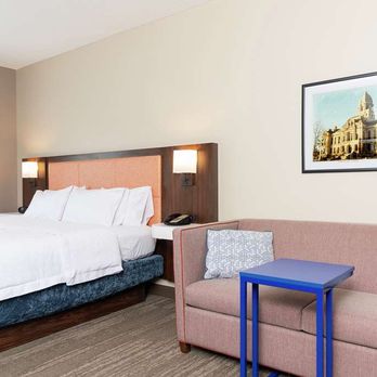 Hampton Inn Warsaw - Guest room - Hotels Near Me - Warsaw, Indiana Hampton Inn Warsaw - Guest room - Hotels Near Me - Warsaw, Indiana