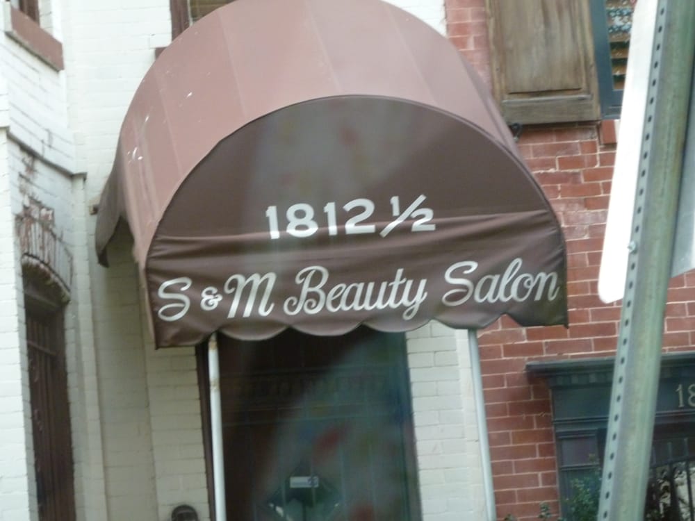 S & M Beauty Salon Logo