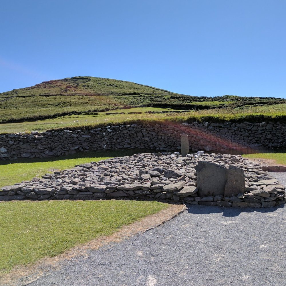 Gallarus Oratory - Grave at Gallarus Oratory - Churches Near Me - Dingle, Kentucky