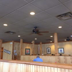 Adams Bar-B Q - Interior