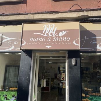 Pasteleria Mano a Mano - Bakeries Near Me - Gijón, O