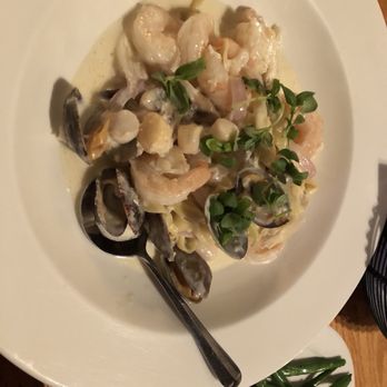 Gardner's Restaurant - Seafood Fettuccine - Seafood Near Me - Olympia, Washington Gardner's Restaurant - Seafood Fettuccine - Seafood Near Me - Olympia, Washington