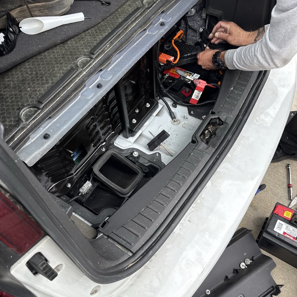 AutoZone - Battery install - Auto Parts & Supplies Near Me - Ventura, California