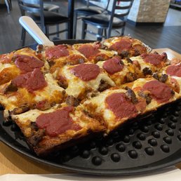 Large Meatball and pepperoni pizza Large Meatball and pepperoni pizza